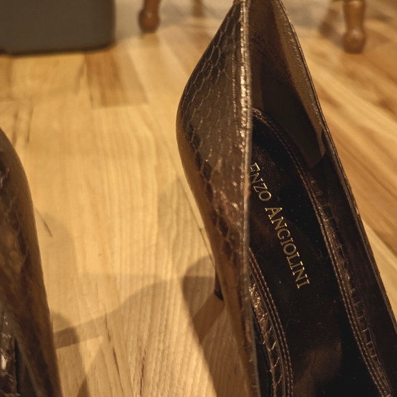 Enzo Angiolini Bronze Peep Toe Heels - Picture 5 of 7